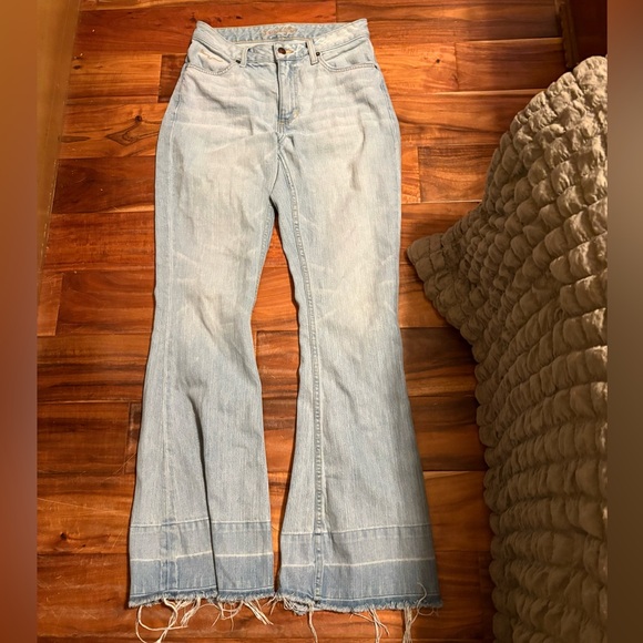 Kimes Ranch Denim - Kimes Ranch Jennifer Jeans 4/30 High Rise Flare Light Wash Raw Hem (0992)
